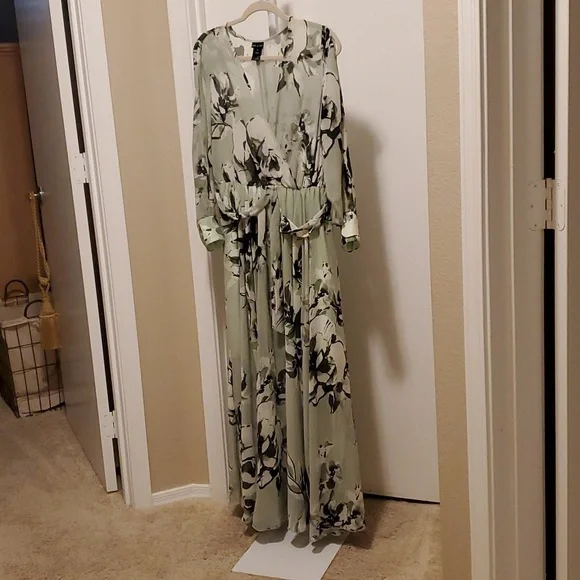 halter tie maxi dress Sandy Halter Tie Neck Maxi Dress – lularoe